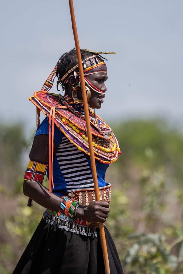 GOVENORS MUGIE colourful female