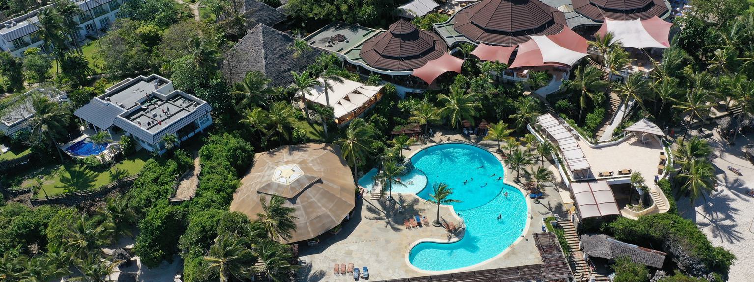 Leopard Beach Resort Aerial of Pool