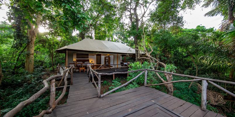 Rhino River Camp Exterior