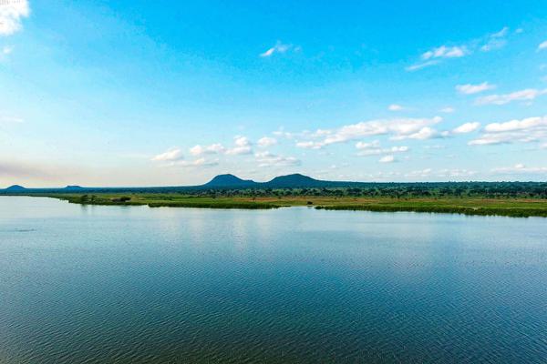 Tsavo West lake view KTB