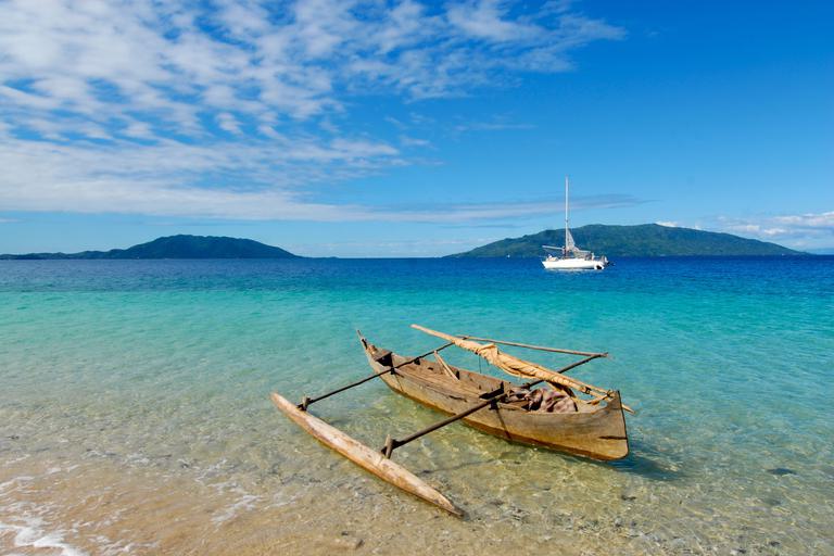 Madagascar Ocean canoe and boat SS