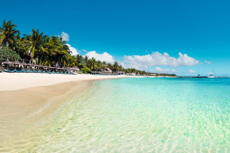 Constance Belle Mare beach