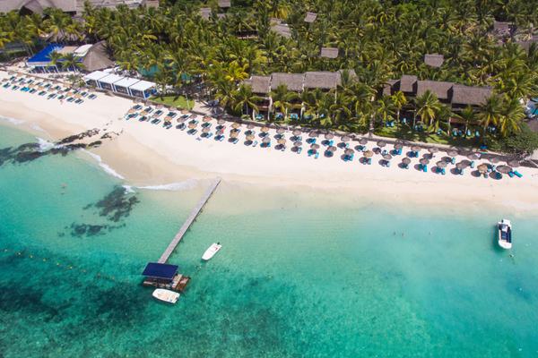 Constance belle mare plage beach jetty