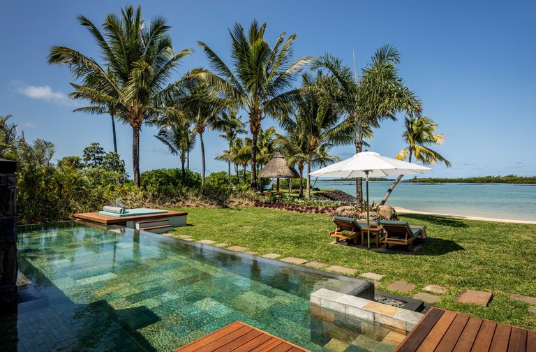 Four Seasons Mauritius plunge pool and beach view