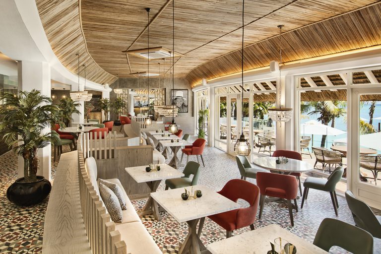 Lux Grand Gaube Dining
