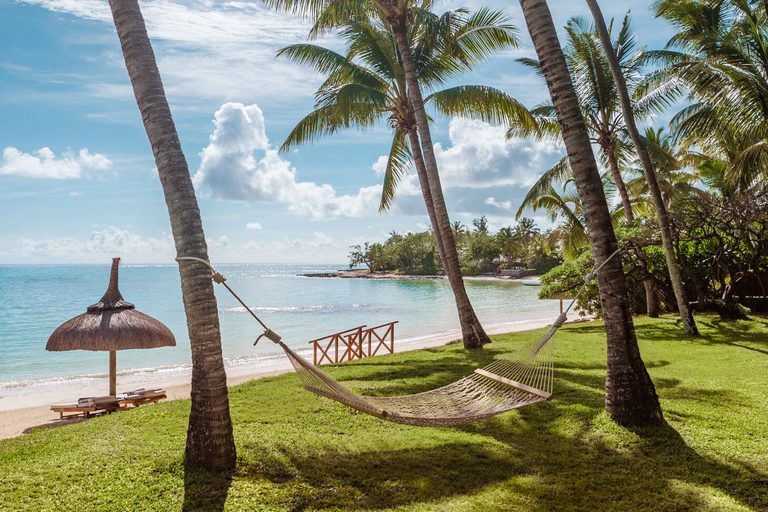 Le Saint Geran Hammock by beach