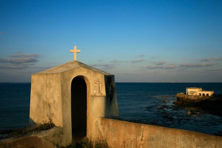 Mozambique Church SS