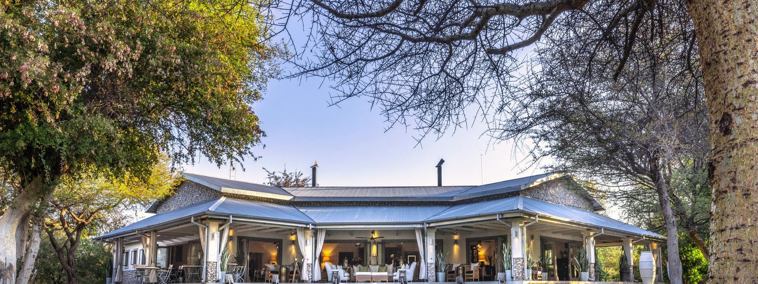 Mushara Outpost Restaurant Veranda