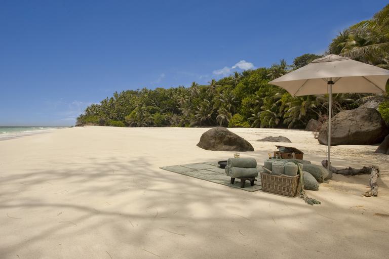 North Island beach picnic