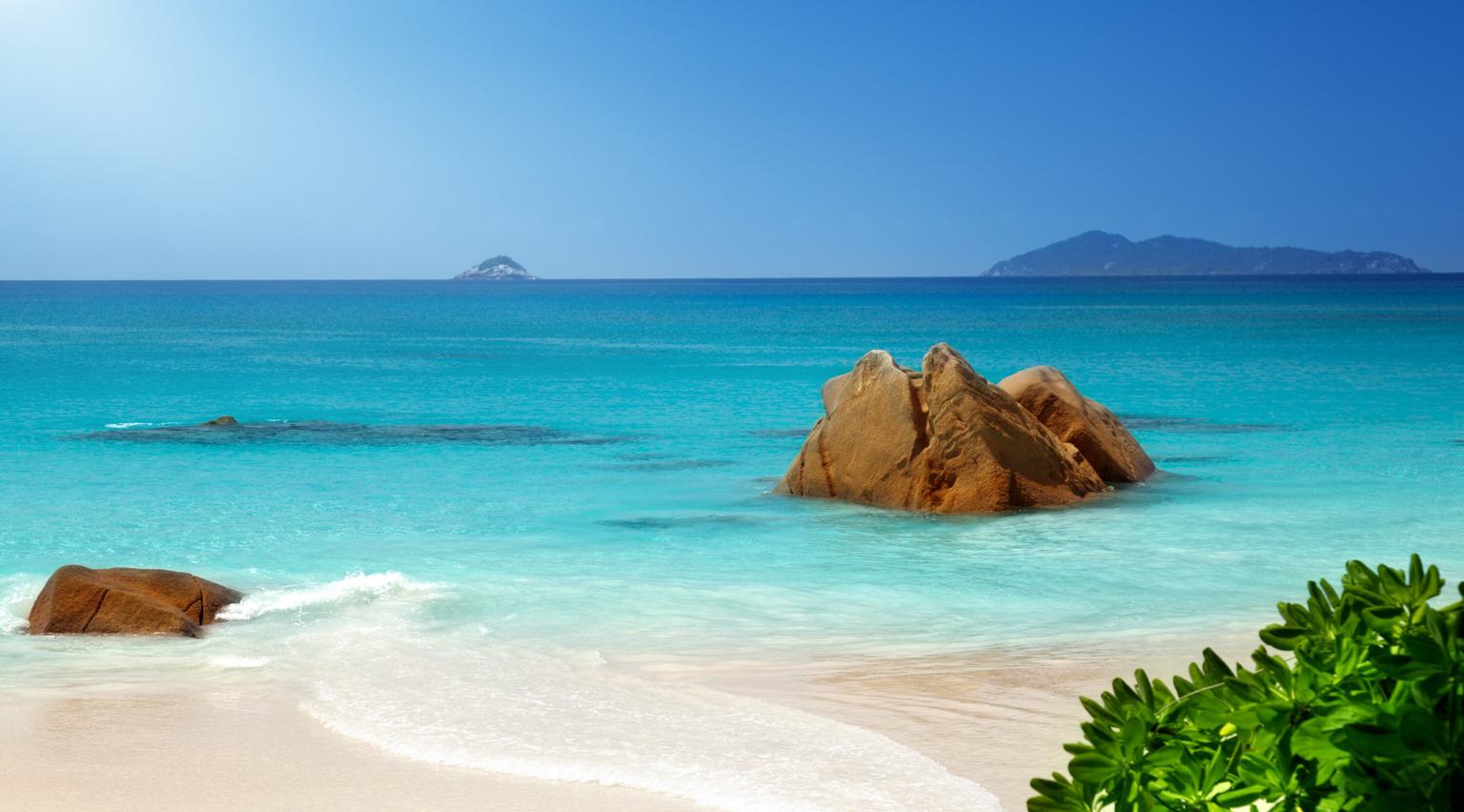 Praslin island Beach SS