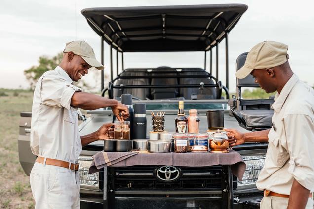 Rangers on safari coffee stop Cheetah Plains