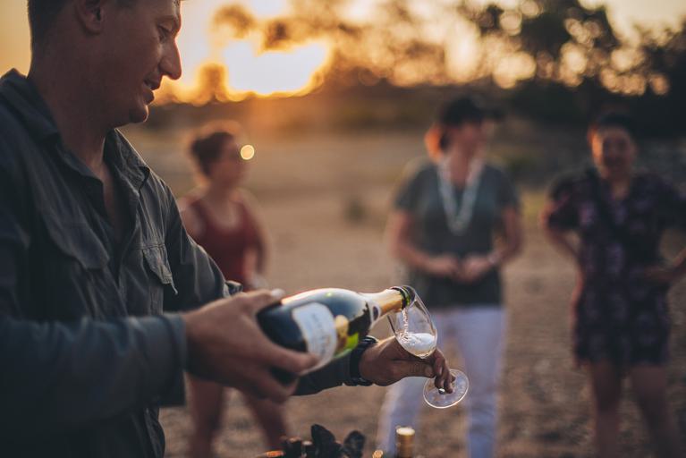 Sundowners The Last Word Kitara