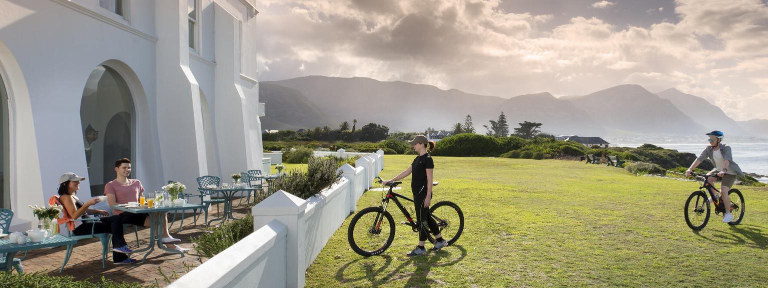 The Marin Hermanus Cycling on lawn hero