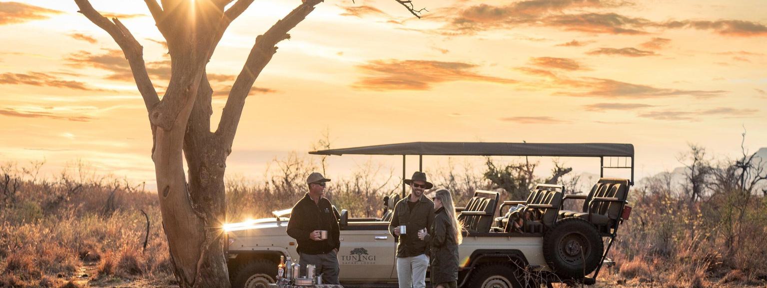Tuningi sundowner stop game drive