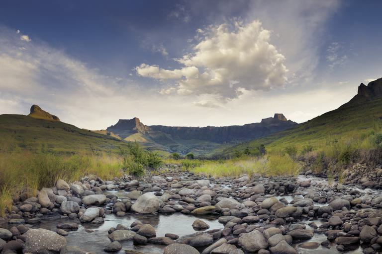 Amphitheatre Drakensberg KZN SAT