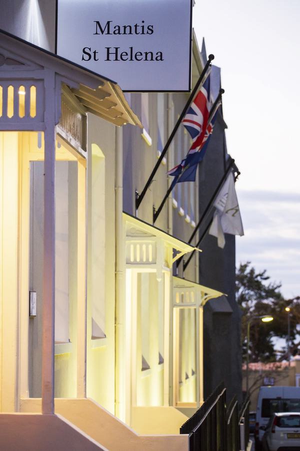 Mantis St Helena Exterior credit Des Jacobs portrait