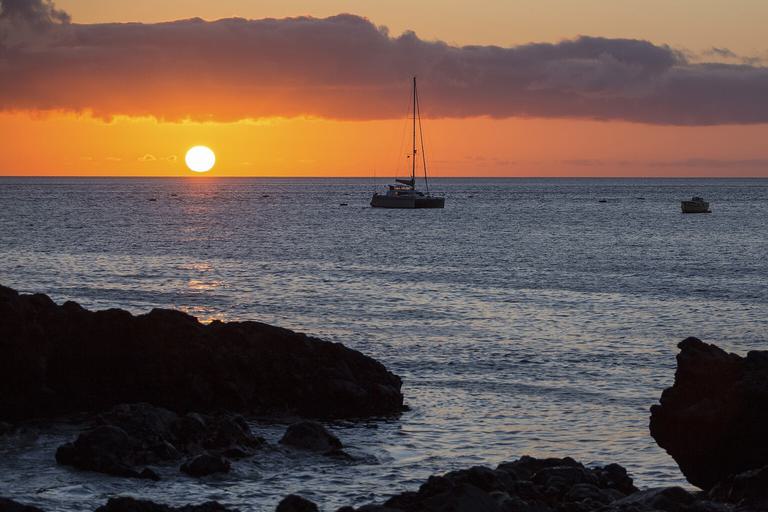 Sunset from West Rocks credit Des Jacobs St Helena