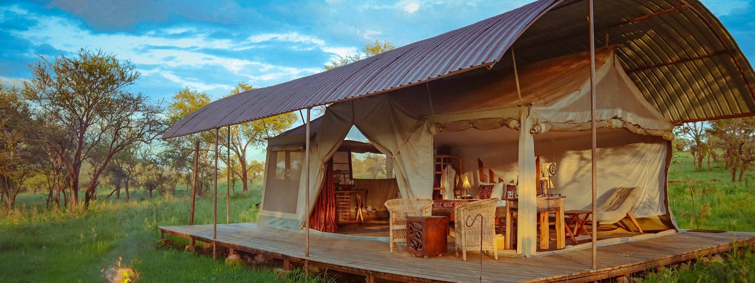 Asanja Moru Tent exterior