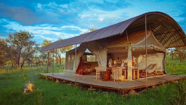 Asanja Moru Tent exterior