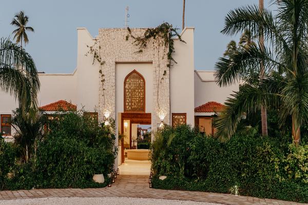 LUX Marijani Exterior