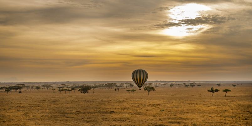 Hot air balloon over Serengeti Plains