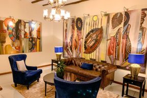 No5 Boutique hotel lounge