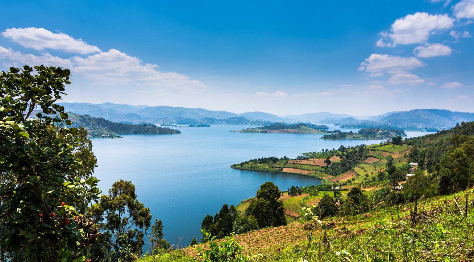 Uganda Lake Landscape SS