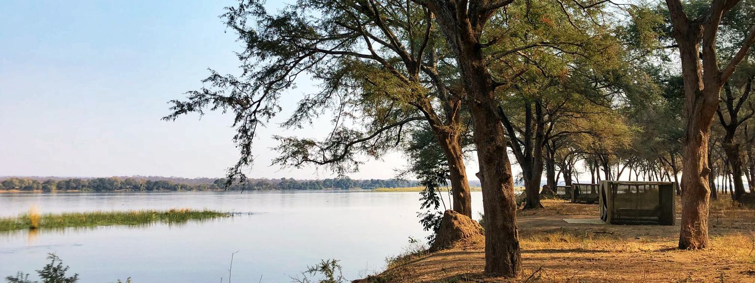 Kutali Camp riverside setting