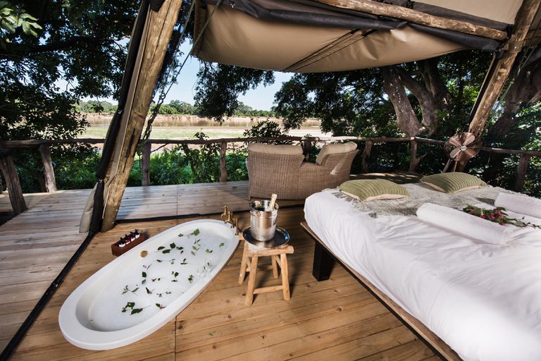 Shawa Luangwa Tent Bath