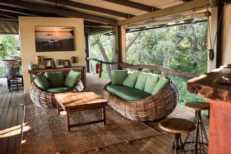Shawa Luangwa lounge