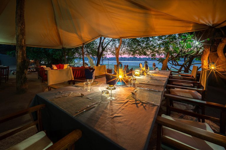 Tena Tena dining room