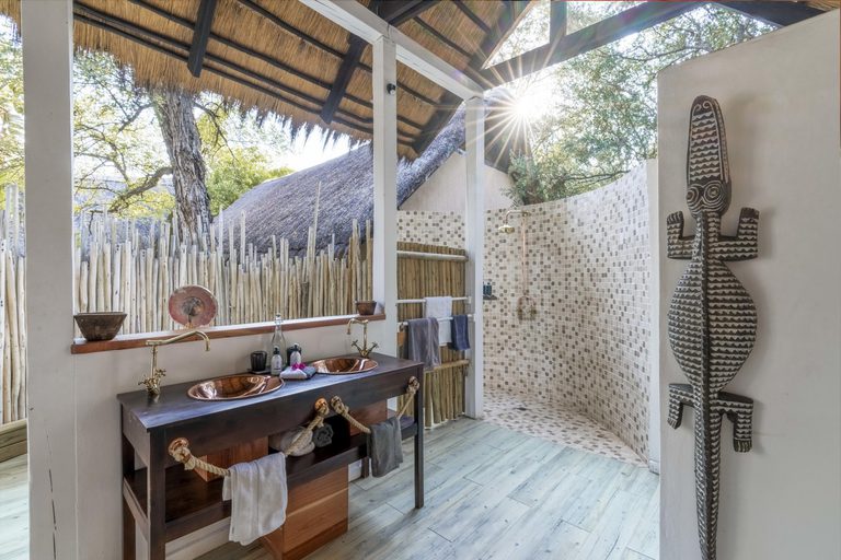 Tongabezi Garden Cottage Bathroom