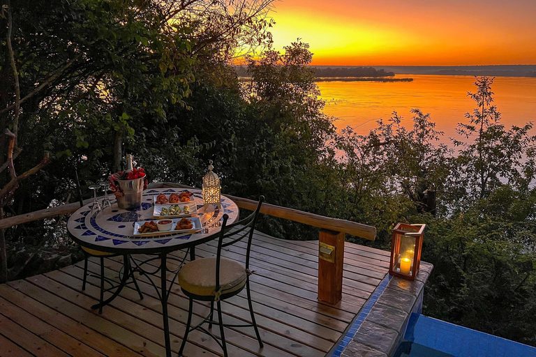 Tongabezi private dining sunset