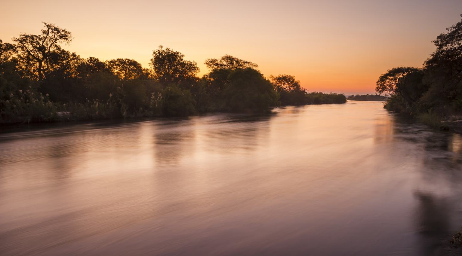 Zambezi River Sunset SS