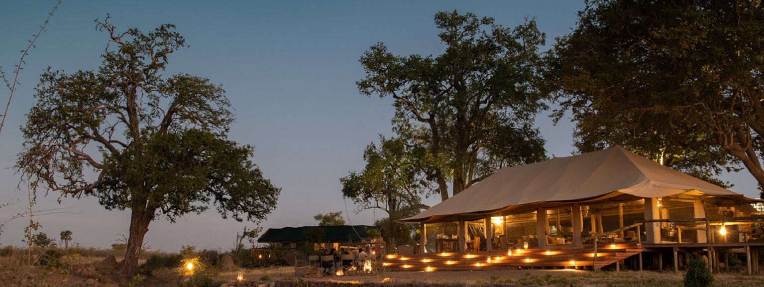 Deetema Springs By Night