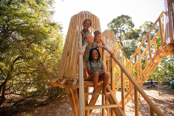 Children in playpark boschendal