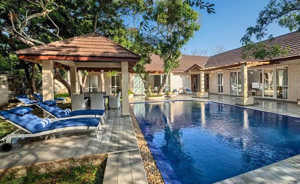 Leopard Beach Resort Pool and Loungers