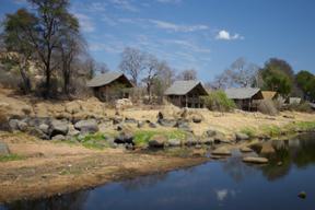 Ruaha River Lodge Exterior
