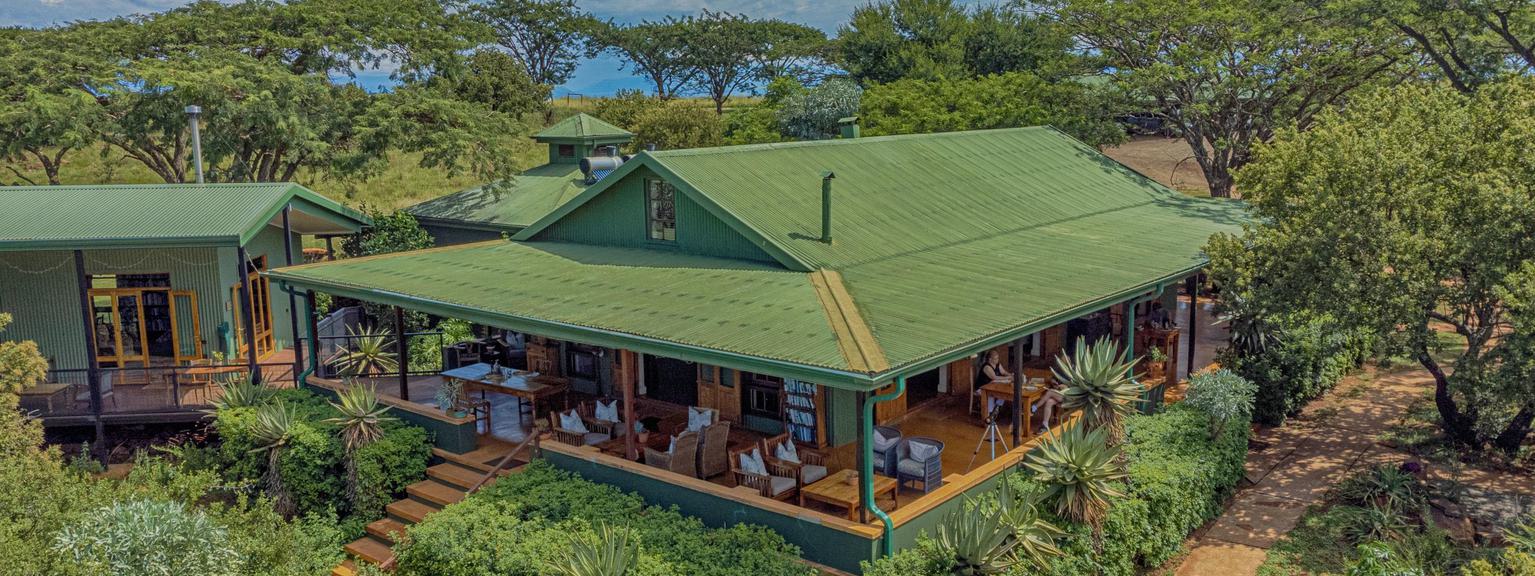 Three Tree Hill Lounge Verandah Library Area
